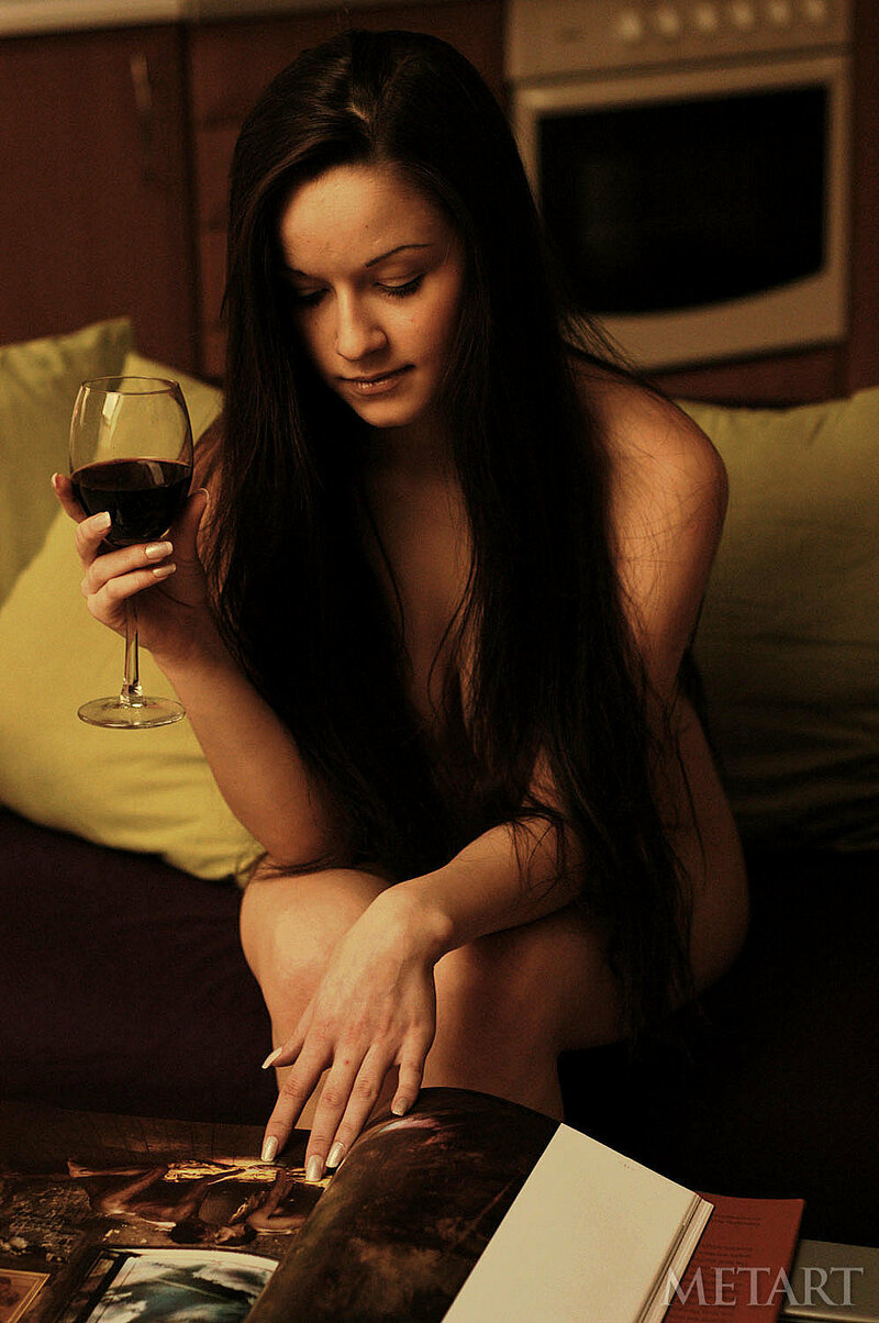 Каролина, 25